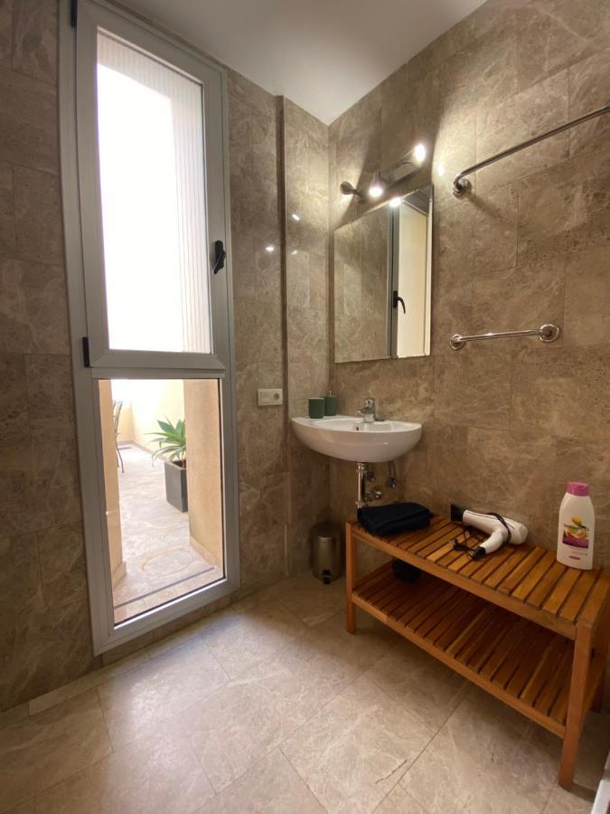 Central Apartment With Patio By Wayra Ταρίφα Εξωτερικό φωτογραφία