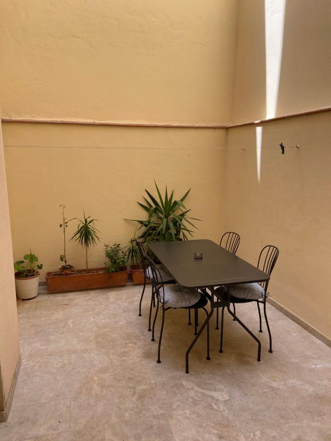 Central Apartment With Patio By Wayra Ταρίφα Εξωτερικό φωτογραφία